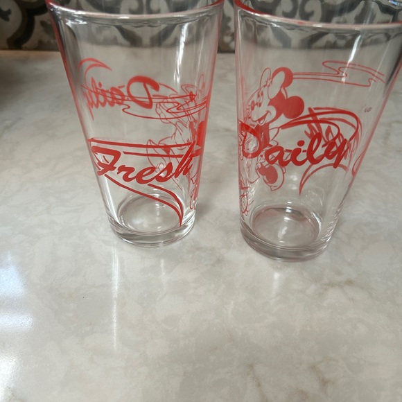 VERY RARE FIND! MINNIE MOUSE FRESH DAILY  GLASSES - SET OF 2 - Picture 2 of 4